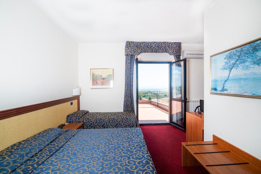 Hotel Italia & Lombardi Montefiascone Exterior foto